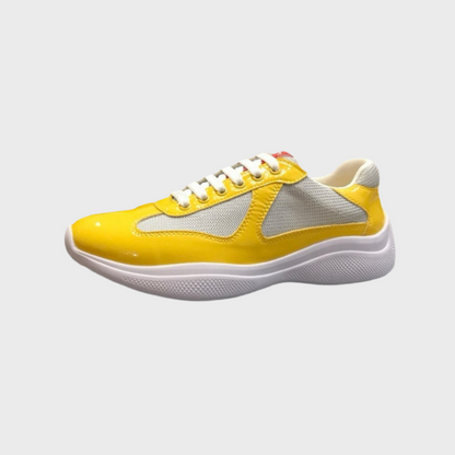 Cups sneakers