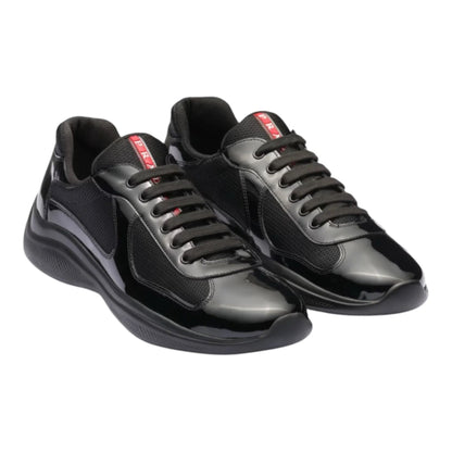 Cups sneakers