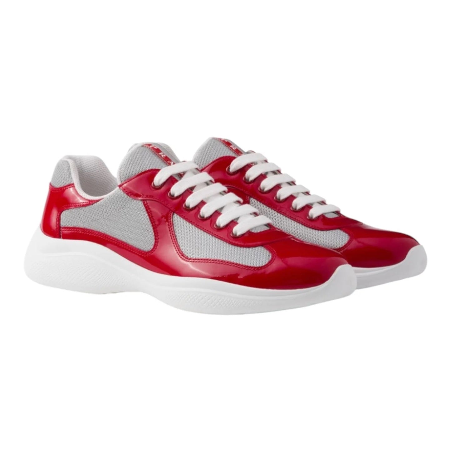 Cups sneakers