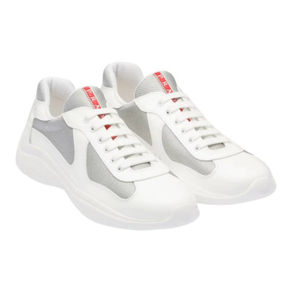 Cups sneakers