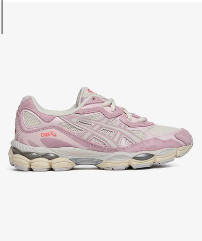 Viral Asics Gel Nyc Runner