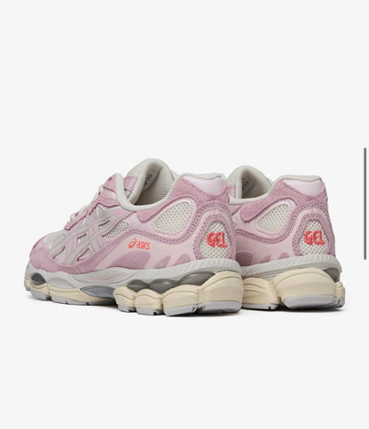Viral Asics Gel Nyc Runner